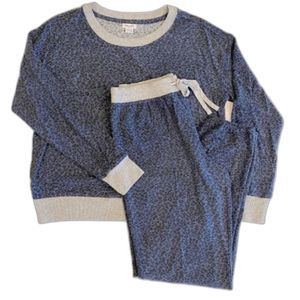 2 Piece Splendid Blue Gray Leopard Long Sleeve Pajama Set Super Comfy M